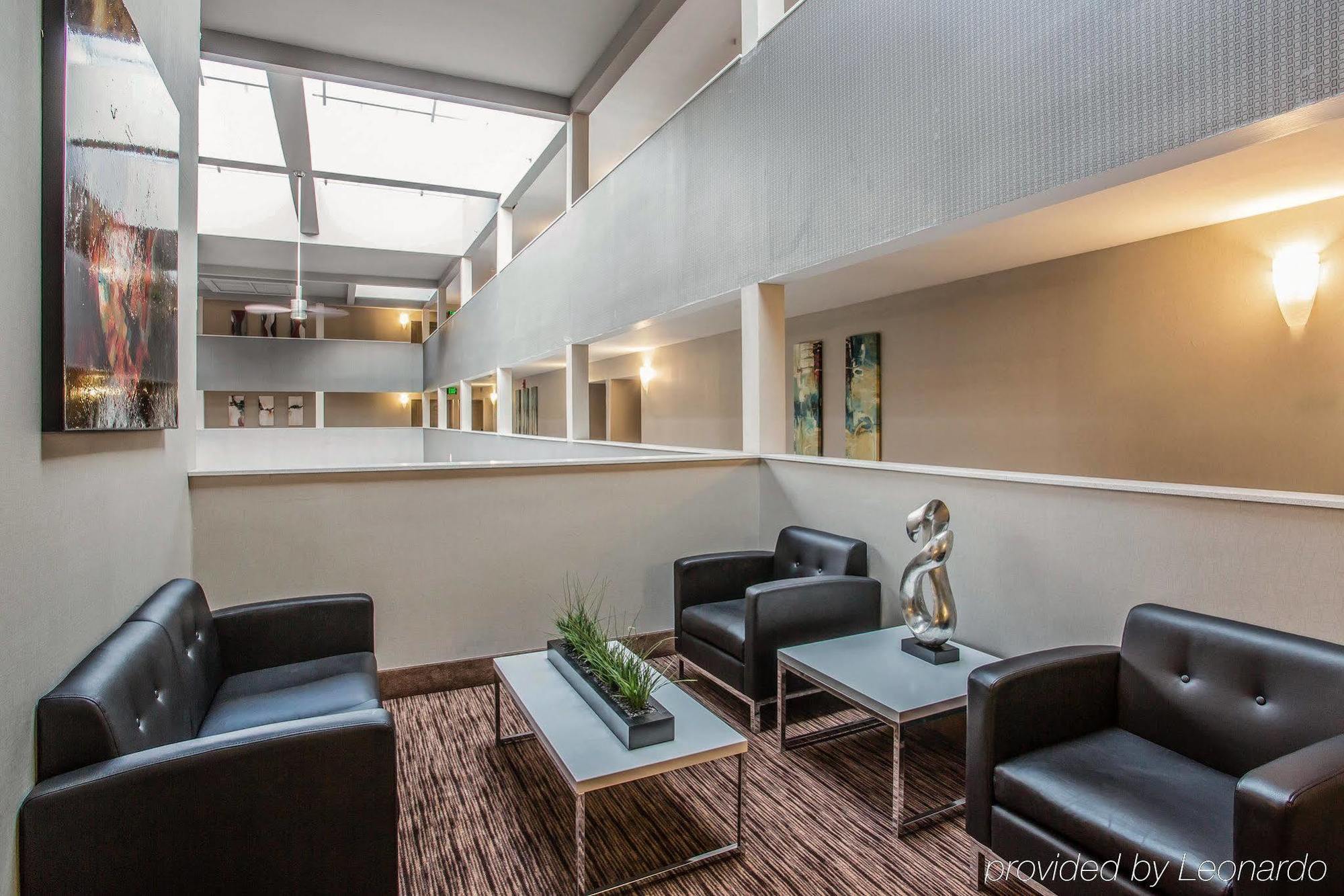 Quality Suites Nashville Airport Exterior photo